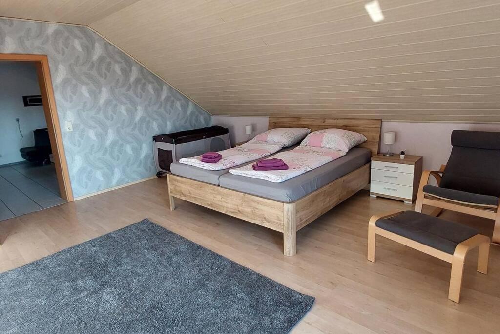 Grosse Tolle 4 Zimmer Ferienwohnung Im Herzen Des Odenwaldes Mörlenbach Εξωτερικό φωτογραφία