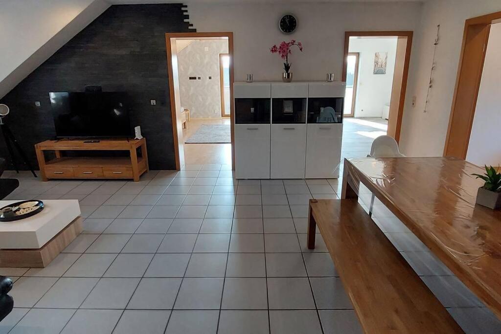 Grosse Tolle 4 Zimmer Ferienwohnung Im Herzen Des Odenwaldes Mörlenbach Εξωτερικό φωτογραφία
