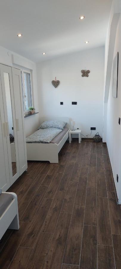 Grosse Tolle 4 Zimmer Ferienwohnung Im Herzen Des Odenwaldes Mörlenbach Εξωτερικό φωτογραφία